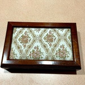 Vintage Wooden Jewelry Box Excellent Condition